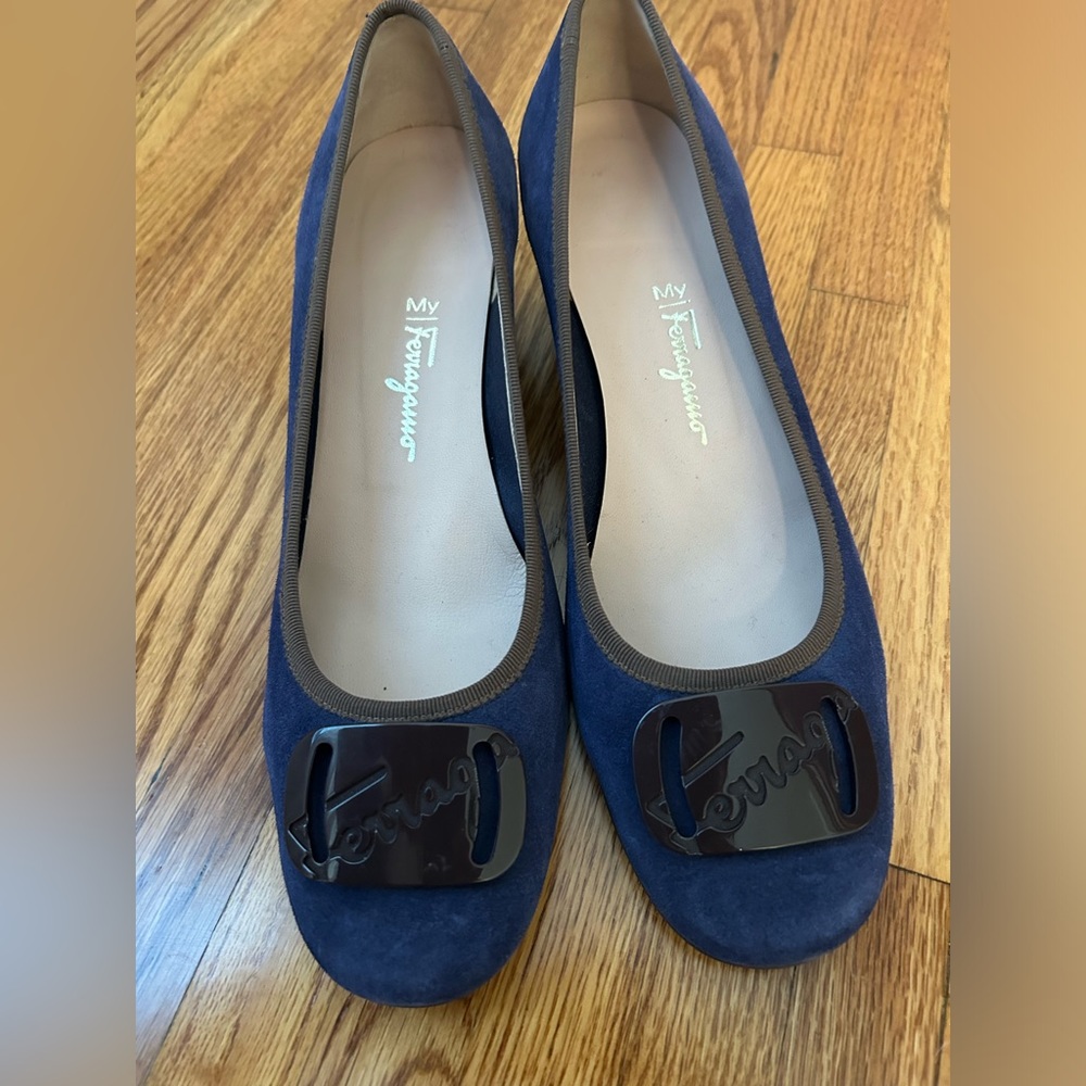 Ferragamo Suede Blue Heels - Size 11